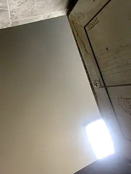 Snapshot of ekskekejejej chatting on October 16, 2025, 5:54 pm ekskekejejej online show from October 16, 2025, 5:54 pm