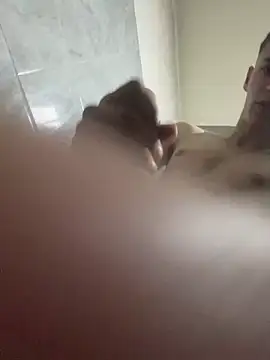 Snapshot of ekskekejejej chatting on October 3, 2025, 9:05 pm ekskekejejej online show from October 3, 2025, 9:05 pm