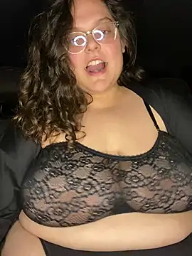 Snapshot of 22lunalove22 chatting on January 18, 2025, 5:10 am 22lunalove22 online show from January 18, 2025, 5:10 am