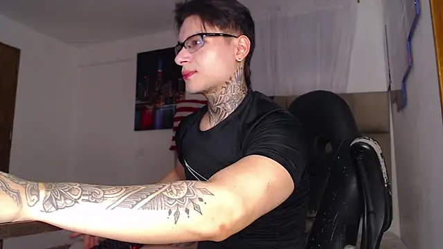 DennisWalkerr online show from March 14, 2025, 11:22 pm