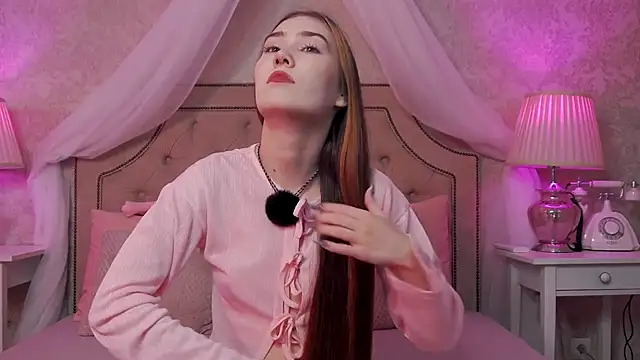 Snapshot of SashaMeow chatting on October 18, 2025, 4:31 pm SashaMeow online show from October 18, 2025, 4:31 pm