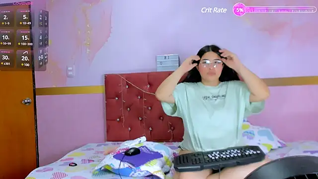 mia18 queen online show from December 29, 2024, 10:01 am