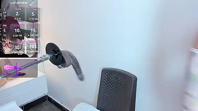 Snapshot of Leticia_lynn chatting on September 24, 2025, 8:37 pm Leticia lynn online show from September 24, 2025, 8:37 pm