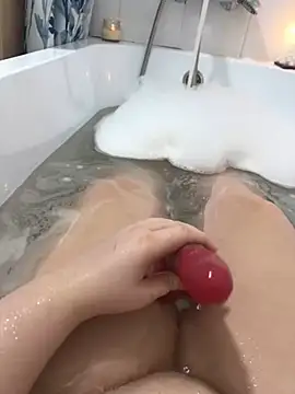 Charlotte Ros online show from January 30, 2025, 5:49 pm