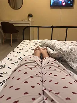 Charlotte Ros online show from December 31, 2024, 2:14 pm