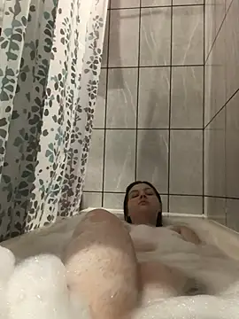 Charlotte Ros online show from January 2, 2025, 4:13 pm