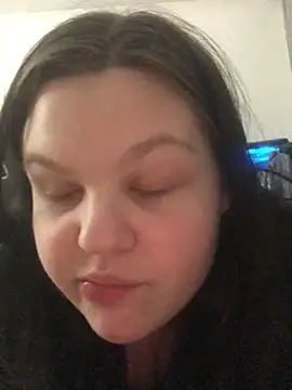 Charlotte Ros online show from January 19, 2025, 11:43 pm