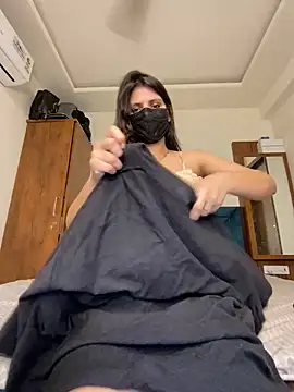 ahista online show from April 14, 2026, 6:13 pm