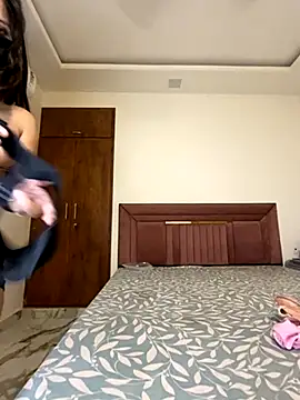 ahista online show from October 17, 2025, 12:18 pm