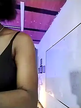 Snapshot of nikkystorm1_ chatting on January 30, 2025, 2:04 pm nikkystorm1  online show from January 30, 2025, 2:04 pm