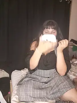 Heleneecesmecs2 online show from June 5, 2026, 10:26 pm
