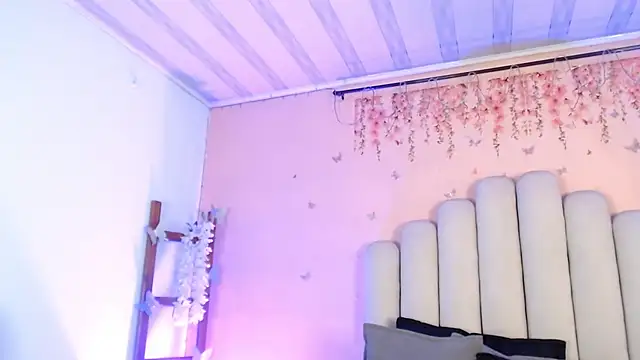 Sweetlu gh online show from October 28, 2025, 7:24 pm