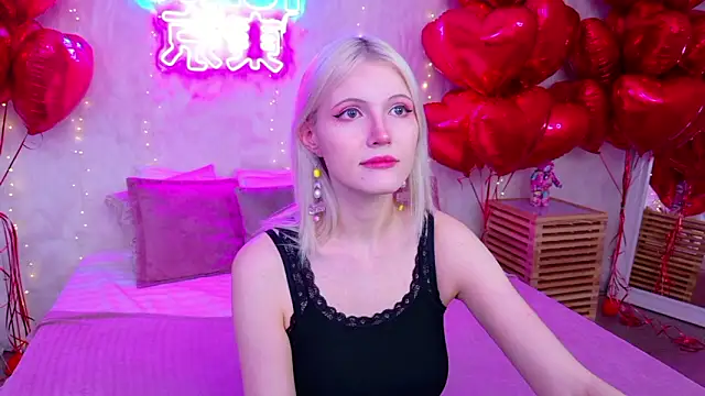 NellieLoyns online show from February 6, 2026, 5:09 pm