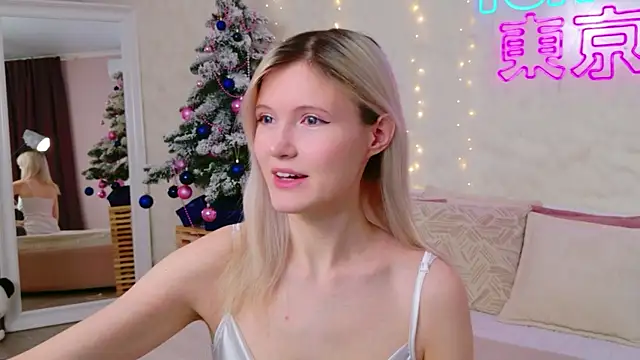 NellieLoyns online show from January 6, 2026, 5:17 pm