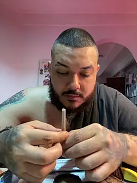 El Titan1998 online show from November 5, 2025, 8:45 pm