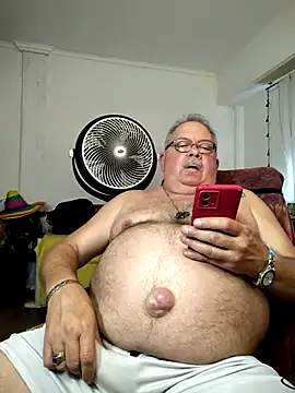 Snapshot of bylytom24 chatting on January 9, 2026, 10:17 pm bylytom24 online show from January 9, 2026, 10:17 pm