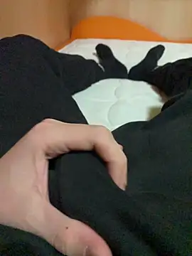 Dvddd online show from December 21, 2025, 1:57 pm