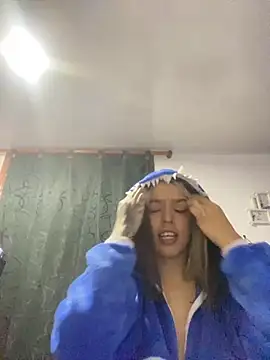 Snapshot of BlueStoneX chatting on September 21, 2025, 7:02 am BlueStoneX online show from September 21, 2025, 7:02 am