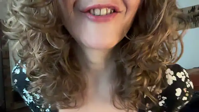 leahsparkles online show from November 9, 2025, 1:37 pm