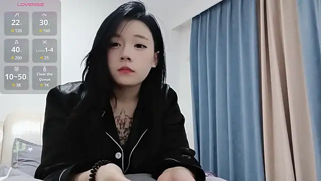 Snapshot of TuTu-0808 chatting on January 23, 2025, 2:28 pm TuTu-0808 online show from January 23, 2025, 2:28 pm