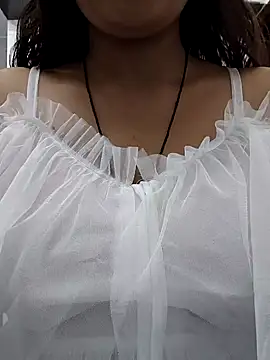 cute monu online show from September 19, 2025, 1:42 am