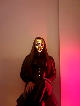 NoraInMask online show from March 4, 2025, 7:01 pm