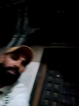 Snapshot of mojmasti143 chatting on December 21, 2024, 1:10 pm mojmasti143 online show from December 21, 2024, 1:10 pm