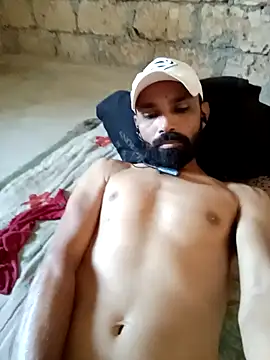 Snapshot of mojmasti143 chatting on January 6, 2025, 6:47 am mojmasti143 online show from January 6, 2025, 6:47 am