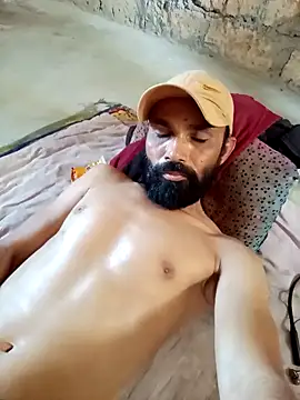 Snapshot of mojmasti143 chatting on February 12, 2025, 10:24 am mojmasti143 online show from February 12, 2025, 10:24 am