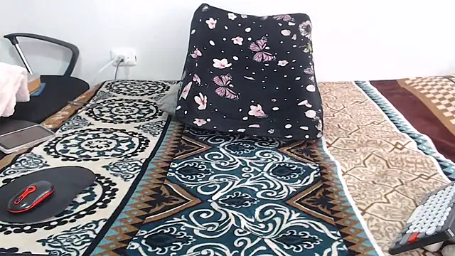 Girlhornyx online show from September 23, 2025, 1:18 pm