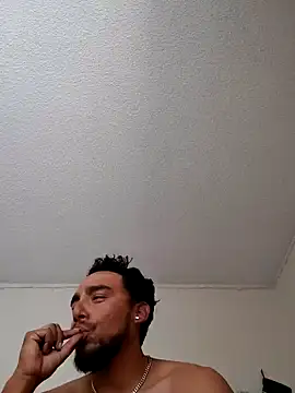 Snapshot of zeek520 chatting on December 21, 2024, 11:13 pm zeek520 online show from December 21, 2024, 11:13 pm