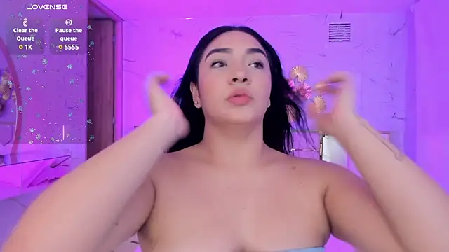stefany duque1  online show from March 8, 2025, 2:55 am