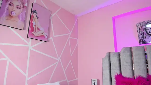 Snapshot of paris_noa chatting on September 26, 2025, 7:21 pm paris noa online show from September 26, 2025, 7:21 pm