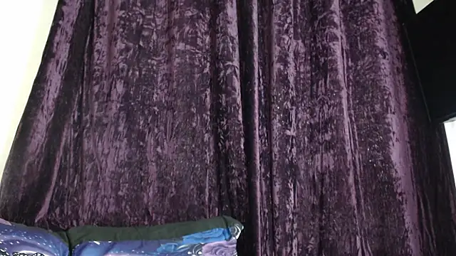 Ebonyxprincess  online show from December 1, 2025, 8:53 pm