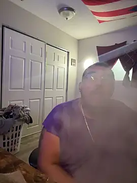 cloudy couple444 online show from October 21, 2025, 4:39 pm