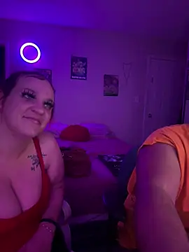 cloudy couple444 online show from March 8, 2025, 8:11 am