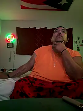 cloudy couple444 online show from October 1, 2025, 5:45 am