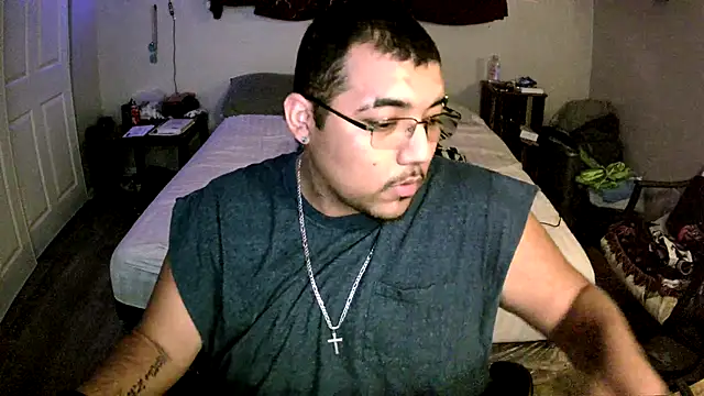 cloudy couple444 online show from October 2, 2025, 12:03 am