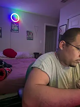 cloudy couple444 online show from March 11, 2025, 7:35 am