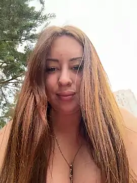 Snapshot of AndreaMood chatting on June 22, 2026, 3:25 am AndreaMood online show from June 22, 2026, 3:25 am