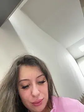 AndreaMood online show from February 9, 2025, 11:04 am