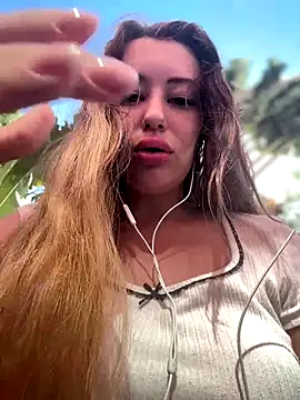 AndreaMood online show from December 18, 2025, 2:49 am