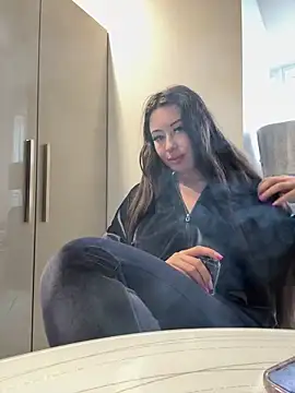 AndreaMood online show from February 11, 2025, 4:33 am