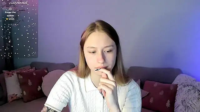 Haley Vixen online show from May 12, 2026, 8:10 am