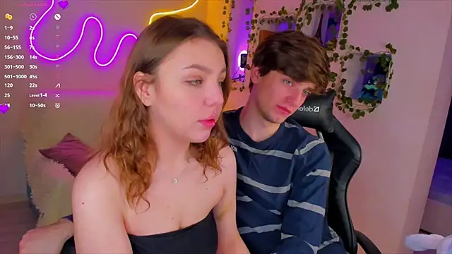 RobertAndLinela online show from January 8, 2025, 5:05 pm