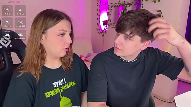 Snapshot of RobertAndLinela chatting on January 10, 2026, 11:49 am RobertAndLinela online show from January 10, 2026, 11:49 am