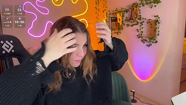 Snapshot of RobertAndLinela chatting on November 19, 2025, 12:38 pm RobertAndLinela online show from November 19, 2025, 12:38 pm