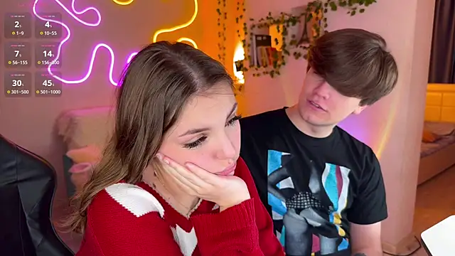 Snapshot of RobertAndLinela chatting on November 8, 2025, 1:58 pm RobertAndLinela online show from November 8, 2025, 1:58 pm