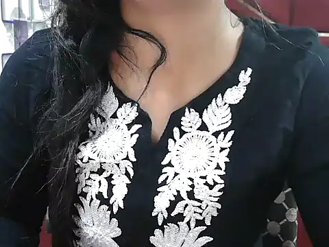 Somiya87 online show from December 13, 2025, 8:04 pm