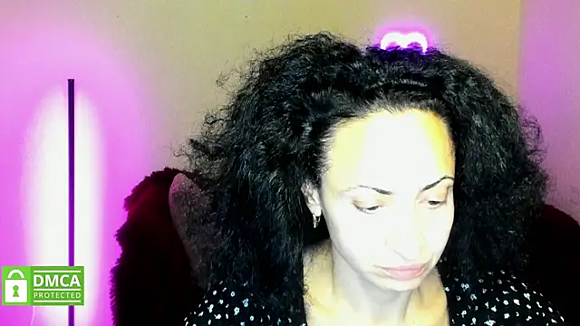 Arianasweety23 online show from October 7, 2025, 5:25 pm